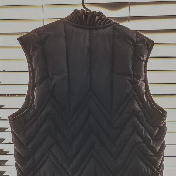 LOUIS VUITTON PUFFER DOWN VEST NAVY/BLACK - Picture 3 of 7